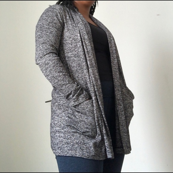 Athleta Pose Wrap Sweater Cardigan Size Small - Picture 4 of 7